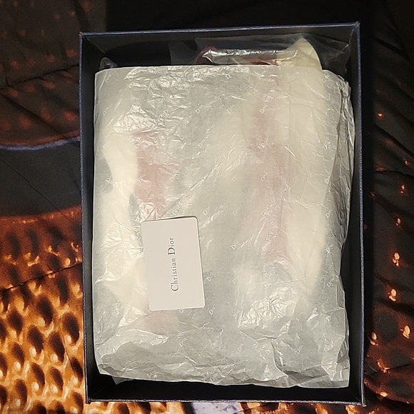 DIOR B22 RED BLACK AND WHITE SNEAKERS - Picture 2 of 9